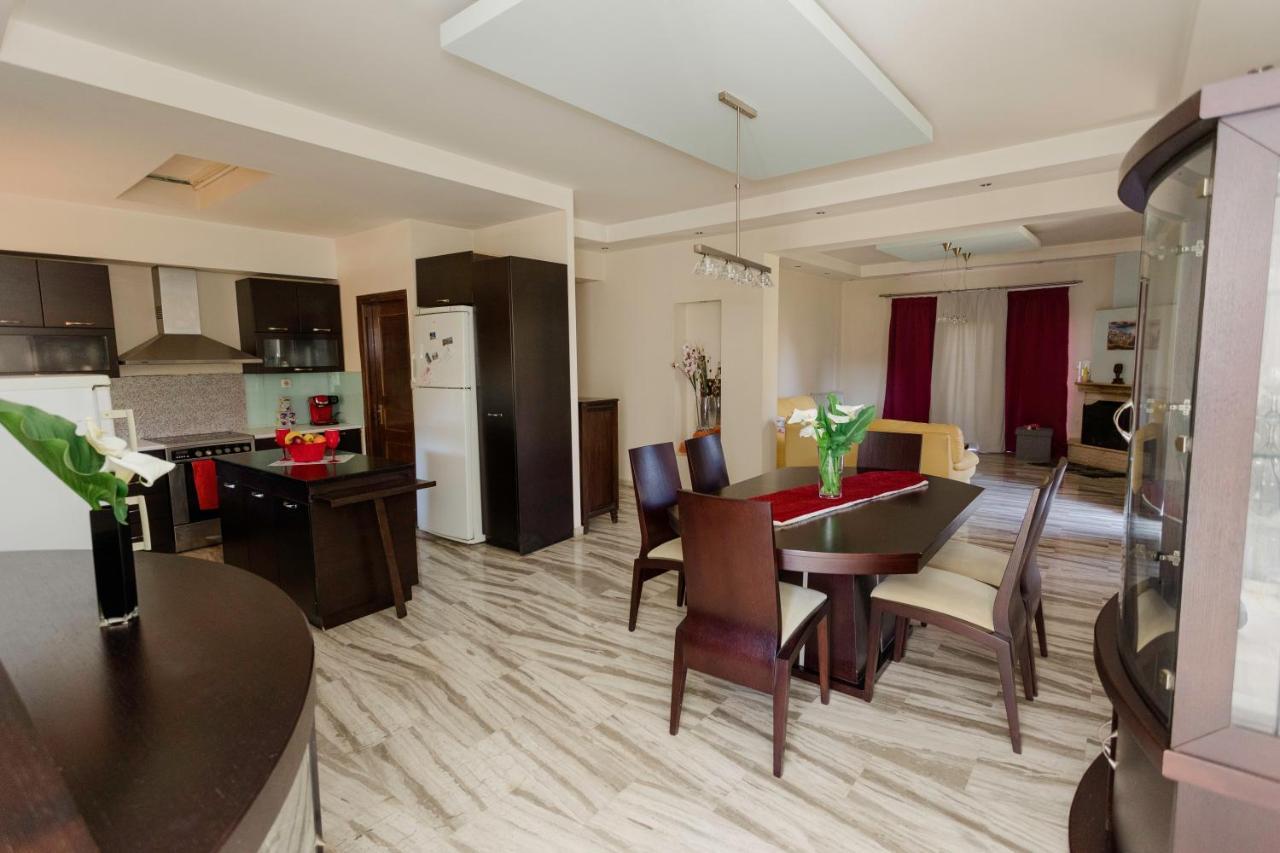 Arias'-Welcoming Guest House Kounoupidhiana Luaran gambar