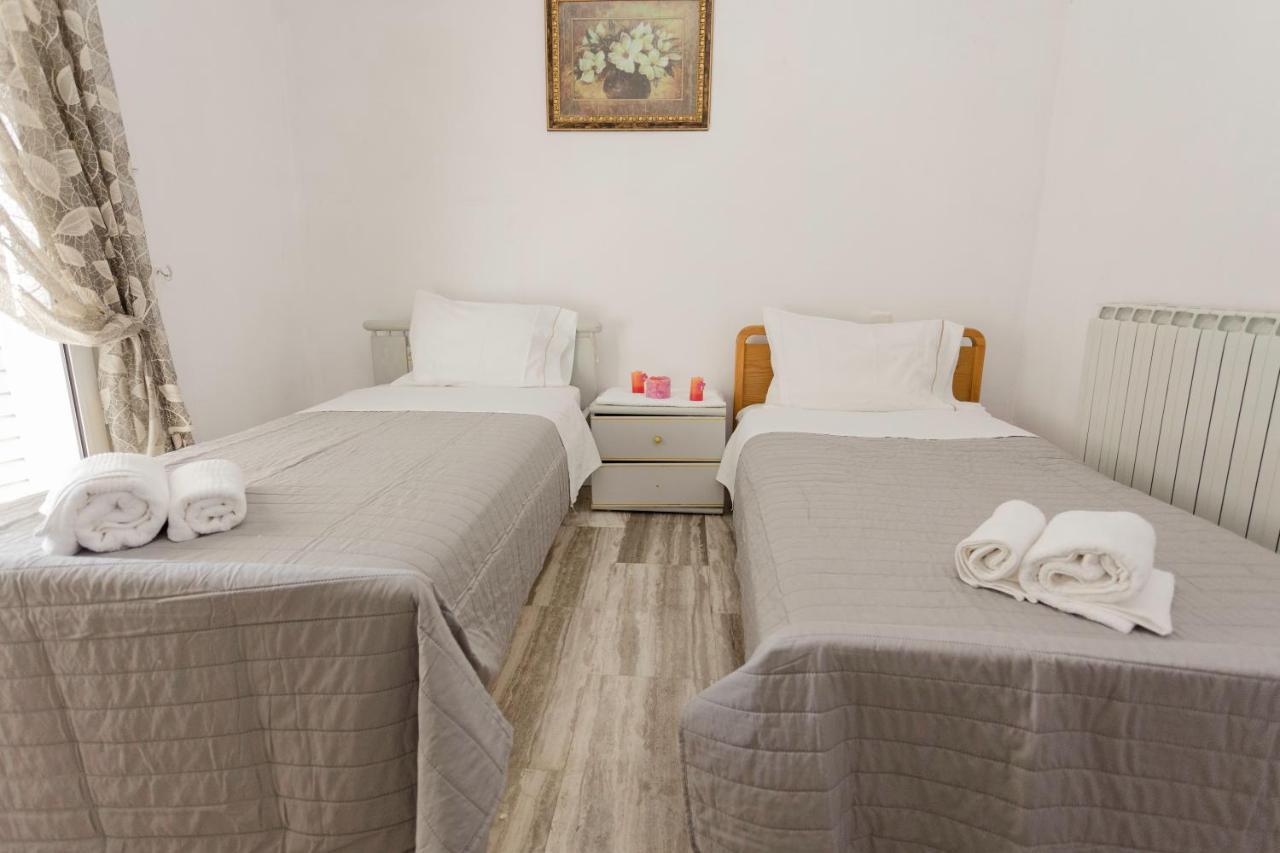 Arias'-Welcoming Guest House Kounoupidhiana Luaran gambar