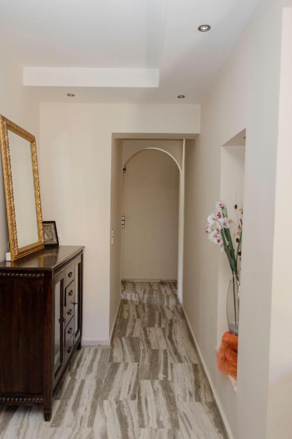 Arias'-Welcoming Guest House Kounoupidhiana Luaran gambar